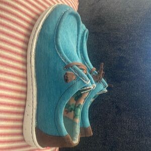 Justin’s Woman’s Hazer Turquoise lace up casual size 8.5 shoe.